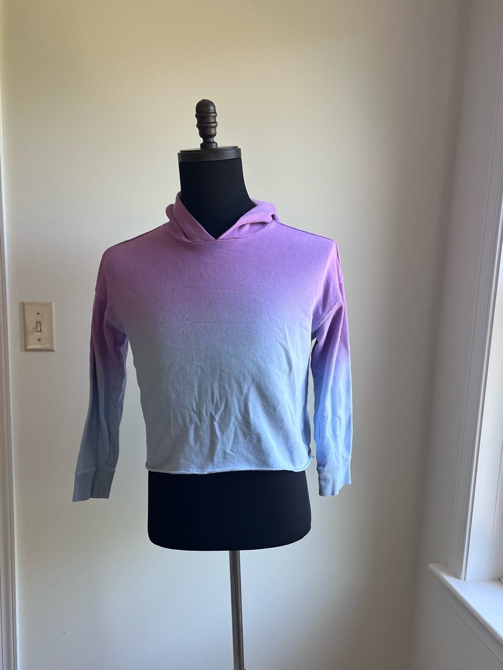 Old Navy Girls Purple to Light Blue Ombre Cropped Hoodie
